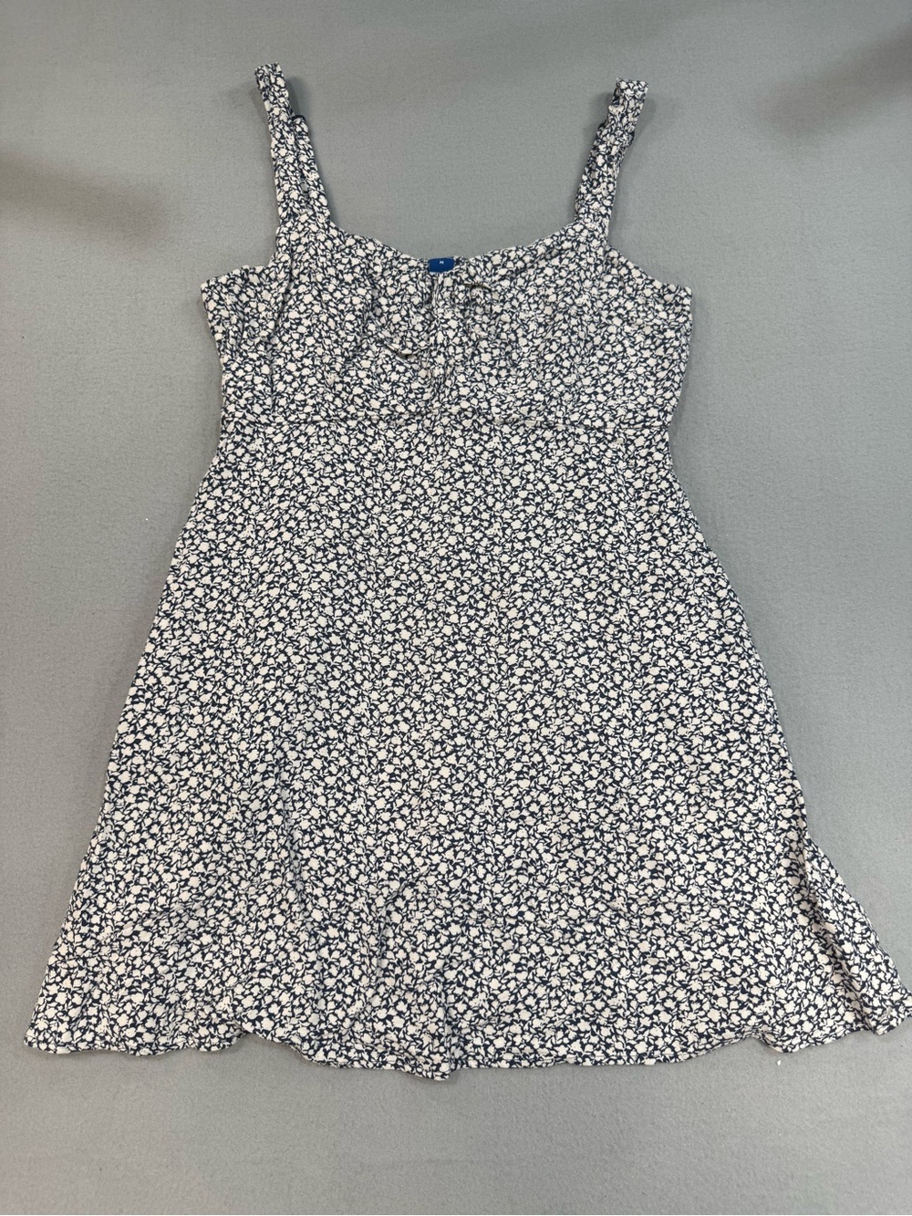 Old Navy Navy and White Floral Rayon soft flowy Sundress M Cottagecore 90’s